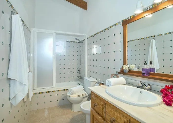 Owl La Font - Relax With A Big Pool Villa *